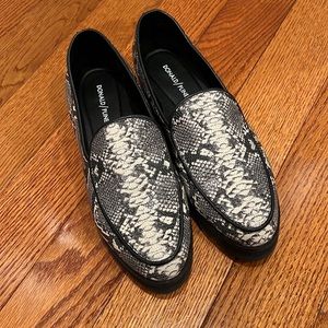 Donald Pliner Snake Skin Loafers